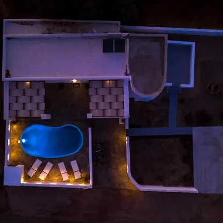 Echedra Villa Vlychada