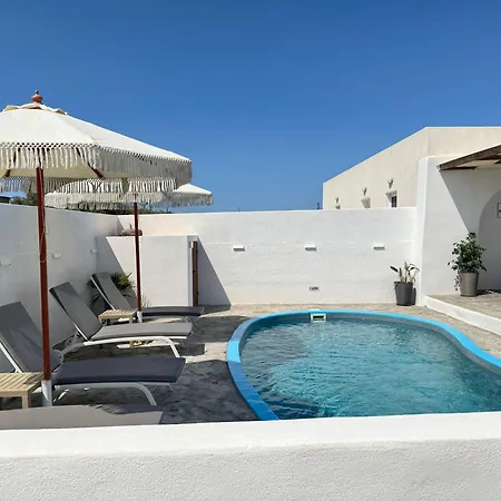 Echedra Willa Vlychada